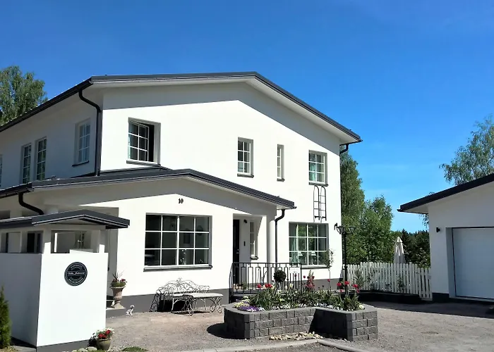 Villa Jokivarsi Bed & Breakfast